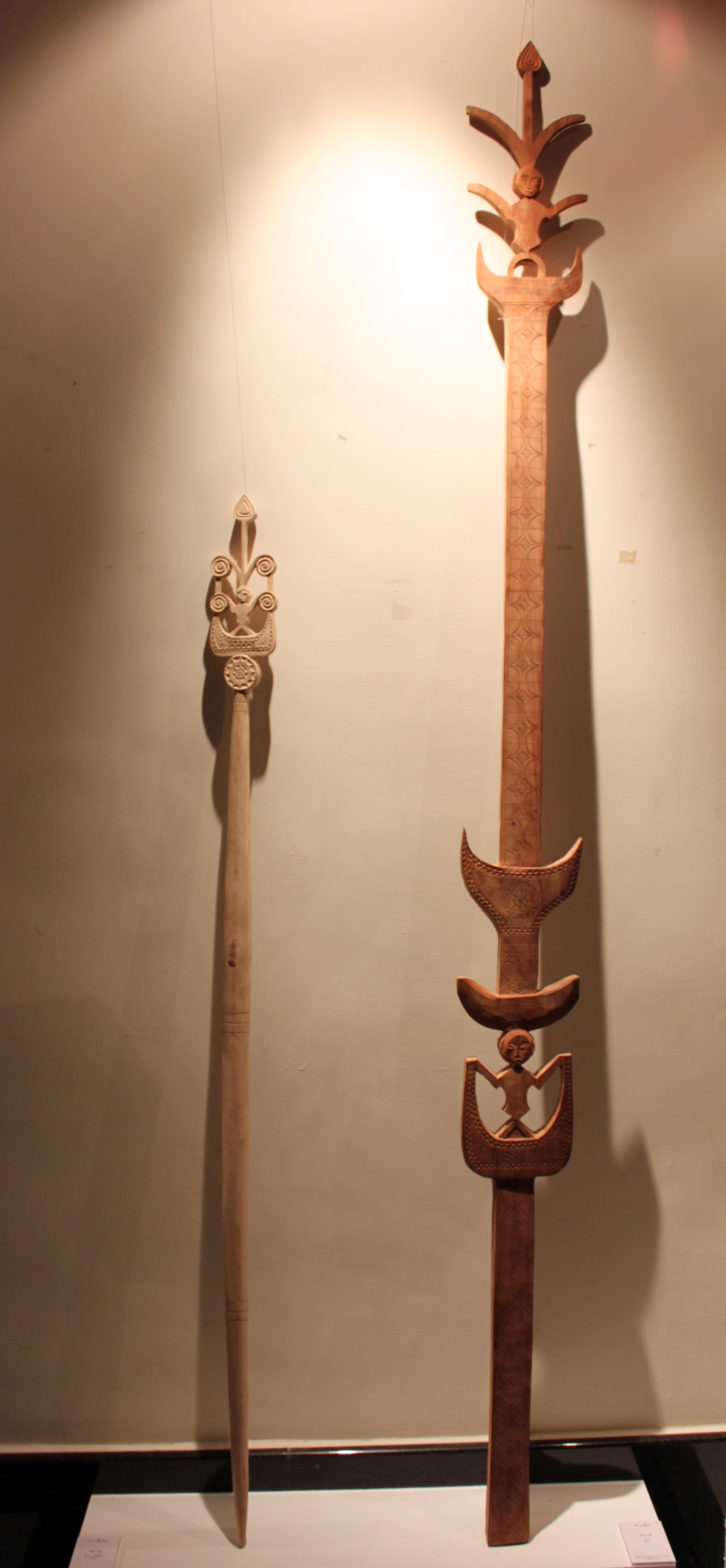 權杖/荷蘭國王登基/台灣原住民部落頭目擁有象徵統治權力的權杖